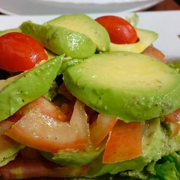 Bodegón Casa Matías ensalada de aguacate