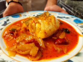 bacalao encebollado