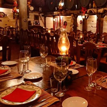 Bodegón Casa Matías mesa de comedor